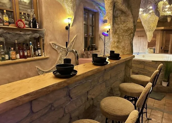 Wellness Hoehlen & Апартаменты Leidersbach