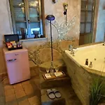 Wellness Hoehlen &